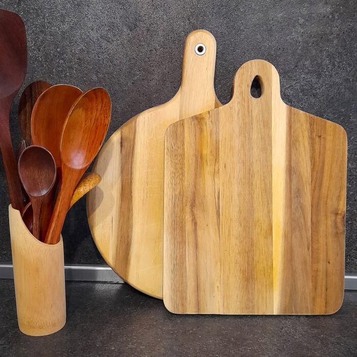 How to Properly Clean a Wooden Cutting Board Naturally: Tips for Long-Lasting Results