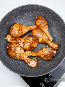 Lazy Stove Top Chicken Drumsticks (4-Ingredient Recipe) oneReCP
